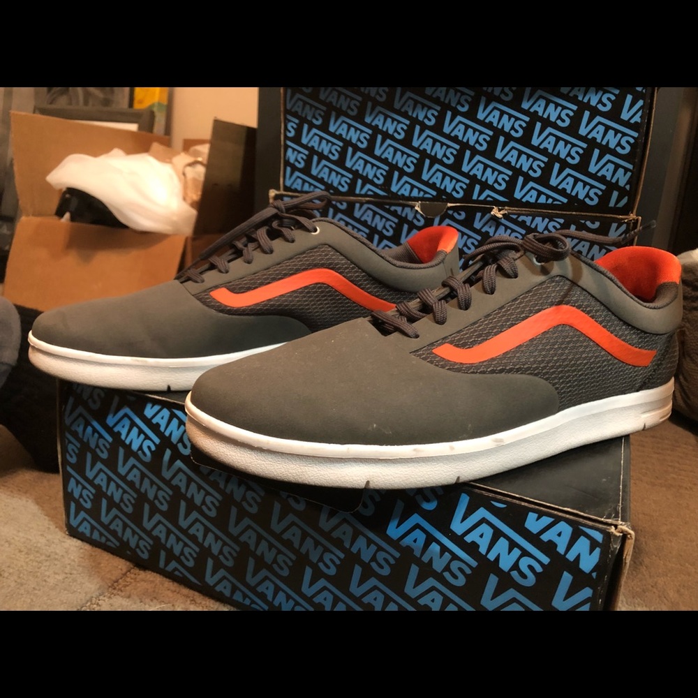 Vans LXVI Graphs (Dark Gray/Laser)